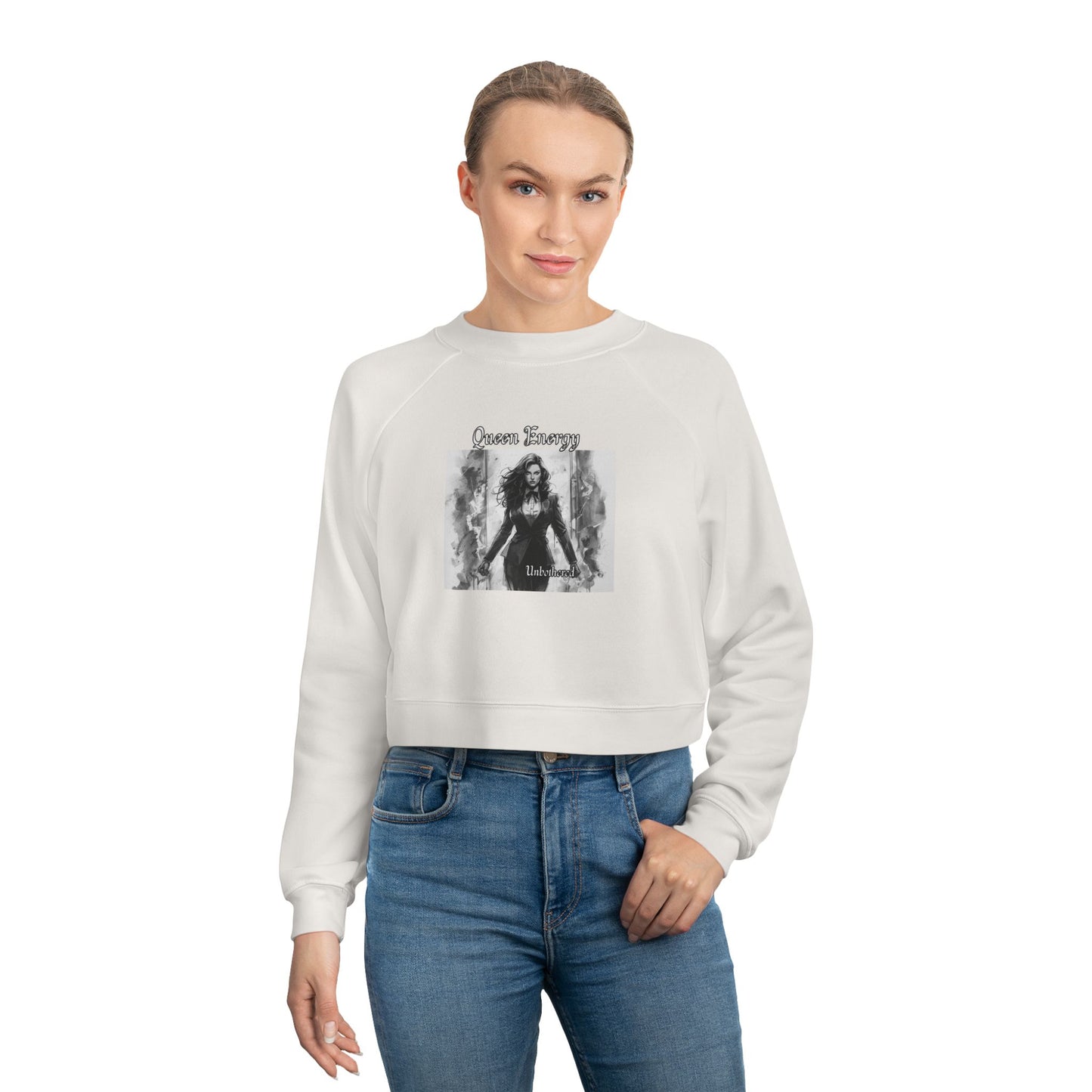 Cropped Pullover "Queen Energy" Graphic Fleece Top